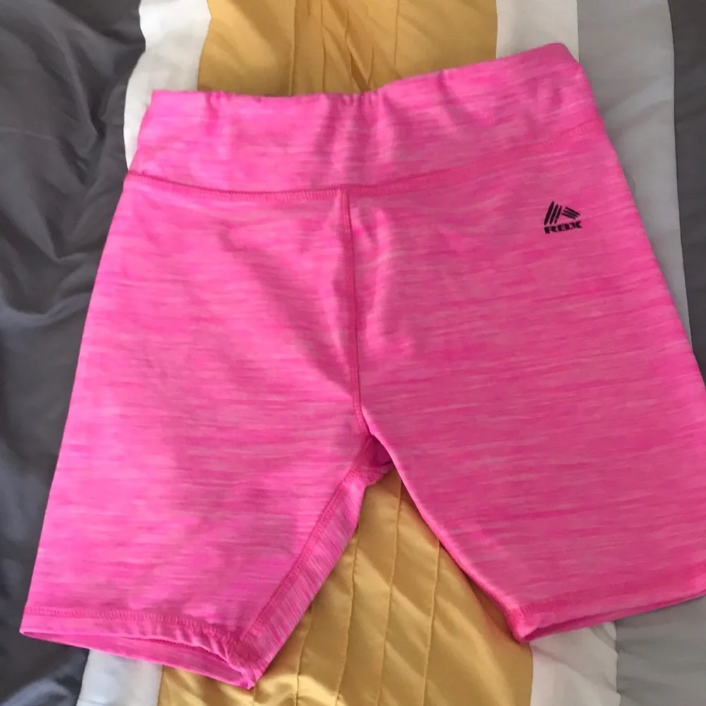 Performance shorts - Picture 1 of 2